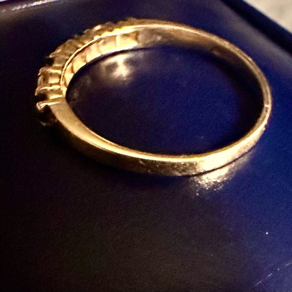 14k vintage solid gold band with diamonds & sapphires - Picture 6 of 10